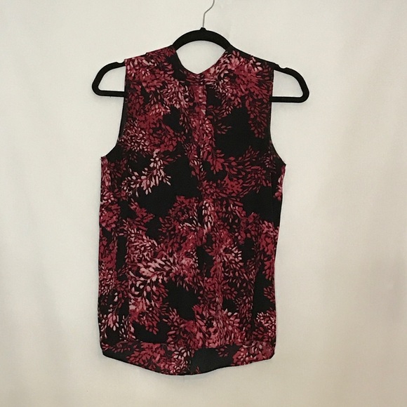 Vince Camuto Tops - Vince Camuto red floral print sheer tunic Size S